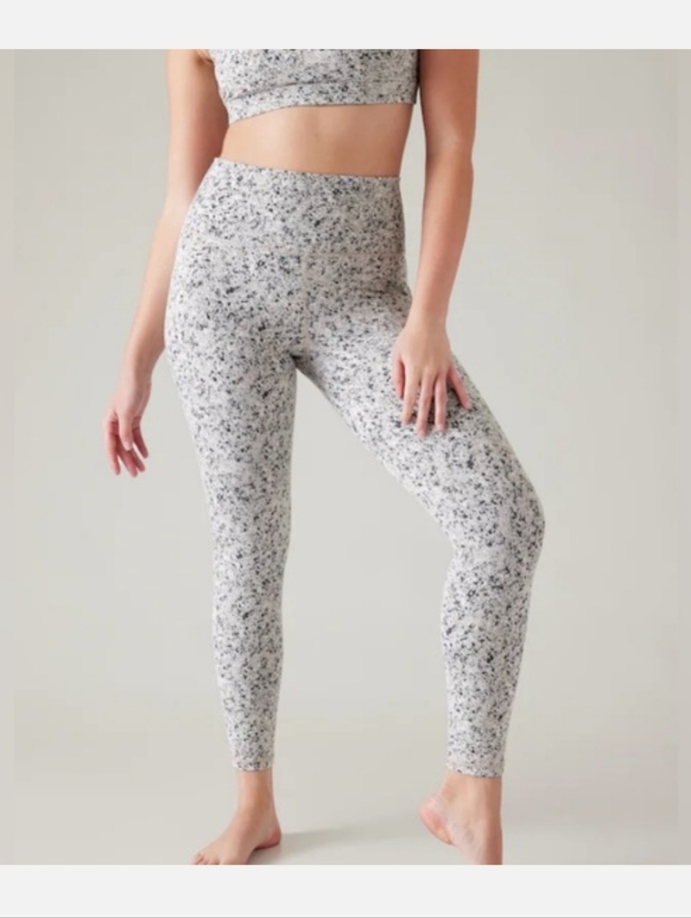 Athleta Salutation Stash Textured Legging